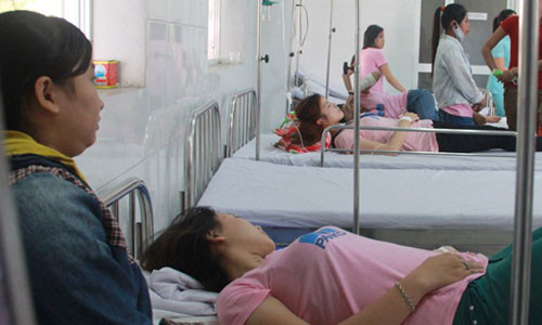 23 cong nhan nhap vien nghi bi ngo doc khi ga