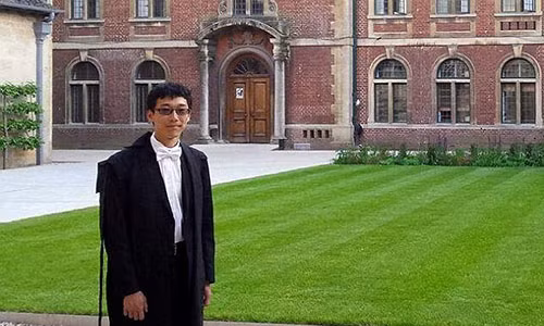 Cuong hiep co gai tre, mot nam sau nhan tin xin loi