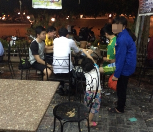 Các thế lực "chăn dắt" thường chọn người có ngoại hình khắc khổ.