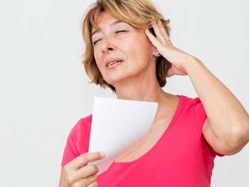 Những yếu tố xã hội có thể ảnh hưởng đến nguy cơ bị hội chứng chuyển hóa ở phụ nữ mãn kinh. Ảnh: FOX NEWS