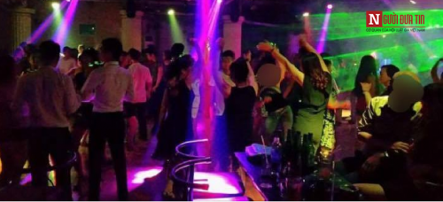 Quý bà càng yêu bao nhiêu thì ghen càng khủng khiếp bấy nhiêu.