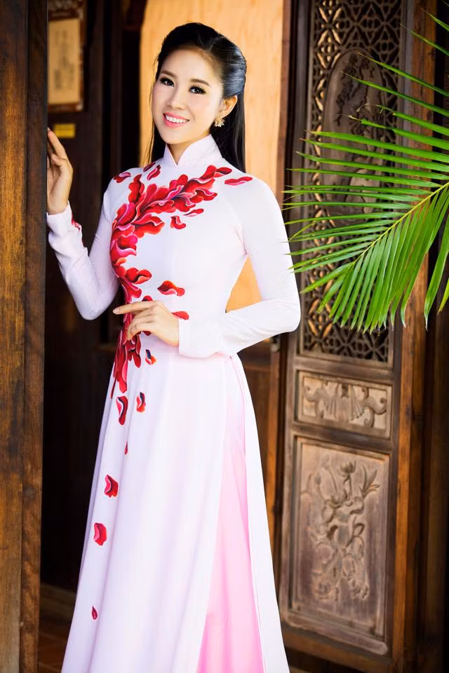 Lê Phương "Đi đâu cho Thiếp theo cùng. Đói no Thiếp chịu, lạnh lùng Thiếp cam!".