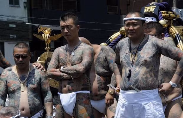 Yakuza an cap vat: Ngay tan cua de che toi pham khong con xa-Hinh-3