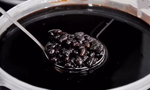 Uong nuoc dau den theo cach nay chac chan giam can veo veo