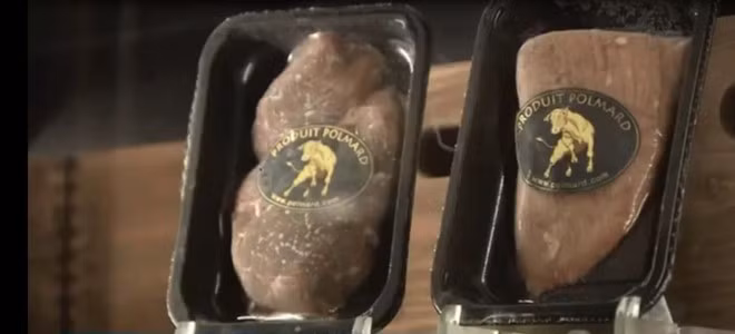 Ở đây chủ yếu bán những miếng thịt được trữ từ 6 đến 8 tuần.