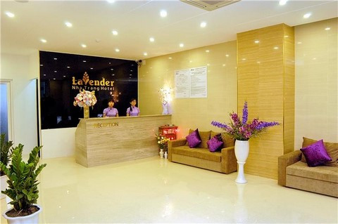 2. Khách sạn Lavender (Nha Trang) Hạng sao: 3 Khách sạn Lavender Nha Trang tọa lạc vị trí cực kỳ lý tưởng, nằm gần bờ biển tuyệt đẹp và trung tâm khu phố tây. Một trong 7 khách sạn tốt nhất Việt Nam này là lựa chọn rất thích hợp nếu bạn đi cùng gia đình vì không gian ấm cúng, tiện nghi nơi đây. Dù mới khai trương chưa lâu nhưng trên Mytour.com, Lavender đã nhận được rất nhiều phản hồi tích cực từ du khách. Mytour Việt Nam cũng là một trong những đơn vị uy tín hàng đầu về dịch vụ đặt phòng khách sạn trên thị trường hiện nay.