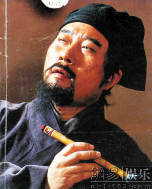 Tống Giang (Lý Tuyết Kiện) đang nhập vai.