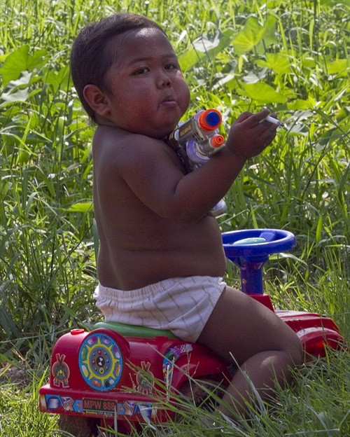 Cau be hut 40 dieu thuoc/ngay tung gay soc gio ra sao?