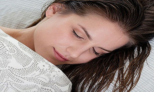 Goi dau xong, di ngu ngay nguy hiem khon luong