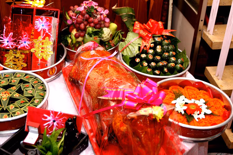 Mâm lễ hỏi của Hà Nội và Sài Gòn khá tương đồng.