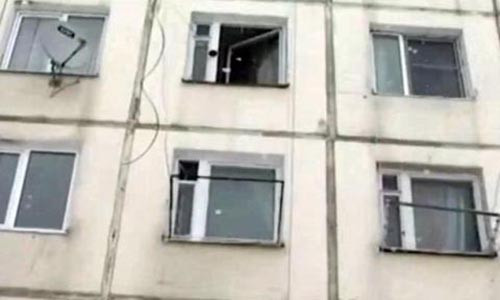 Người phụ nữ nhảy từ cửa sổ tầng ba sau khi tưởng chồng cô là một con ma.