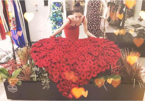 Ly do Ngoc Trinh nuoi hinh bong ban trai suot 8 nam