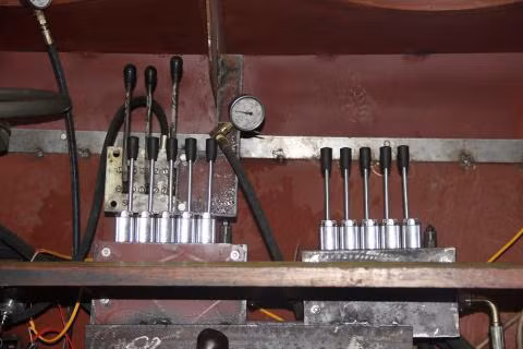 Thừa nhận còn nhiều hạn chế, nhưng ông Chính khẳng định nếu được đầu tư và chú trọng, xe bọc thép do mình sáng chế sẽ rẻ nhất và hiện đại nhất thế giới.