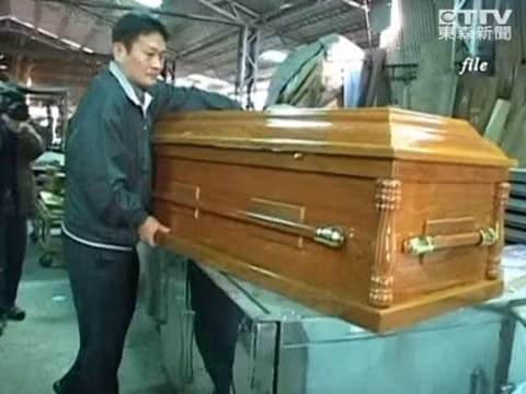 Hoang hon nhan qua thuong Tet la...co quan tai-Hinh-3