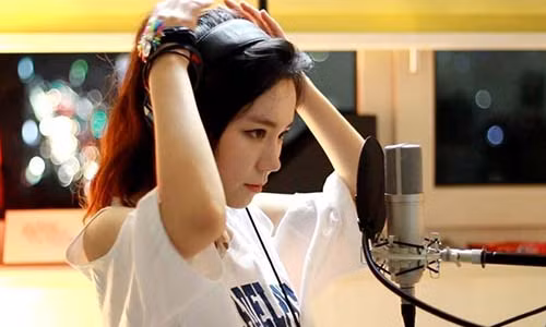 Co gai doi doi sau khi tro thanh “thanh nu cover“