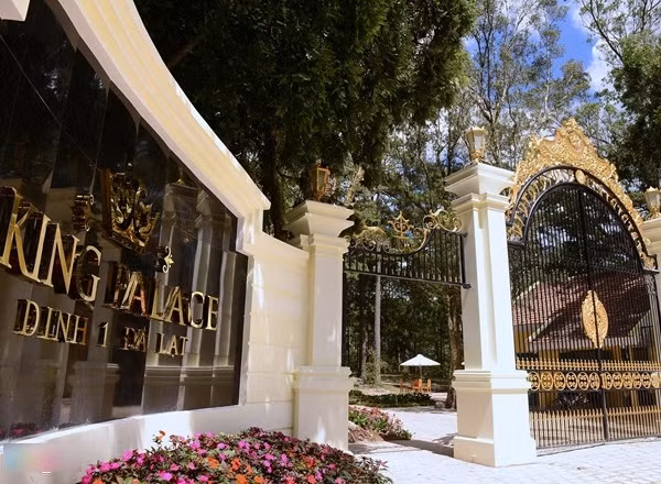 Nhung cau chuyen ki bi la lung xung quanh Dinh Bao Dai-Hinh-5