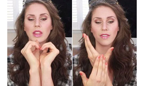 Co gai co 2 am dao tiet lo chuyen mang bau sinh con