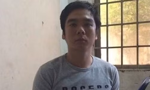 Ten cuop tao ton nhan tin ru nan nhan di nha nghi