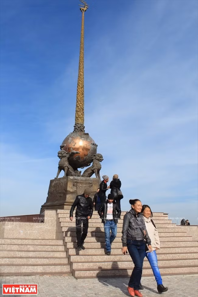 Kham pha dai ban doanh cua Thanh Cat Tu Han-Hinh-4