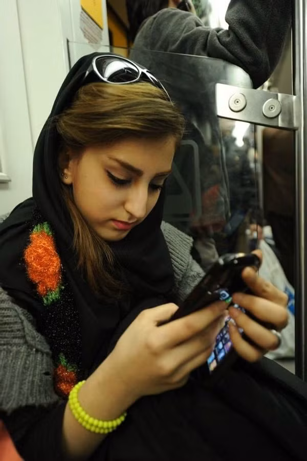 Điều kiện thời tiết và khí hậu nơi đây vô cùng khắc nghiệt, có lẽ vì vậy mà tộc người Tân Cương vẫn giữ được dòng máu thuần chủng cổ xưa trong mình. (Ảnh: Printerest)