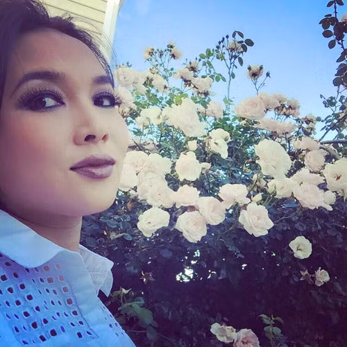 Me man vuon hoa dep tuyet cua gia dinh Viet o My