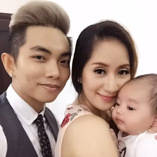 Gia đình hạnh phúc của Khánh Thi – Phan Hiển.
