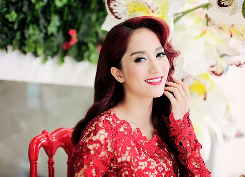 Nữ hoàng Dancesport Khánh Thi.