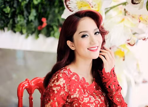 Nữ hoàng Dancesport Khánh Thi.