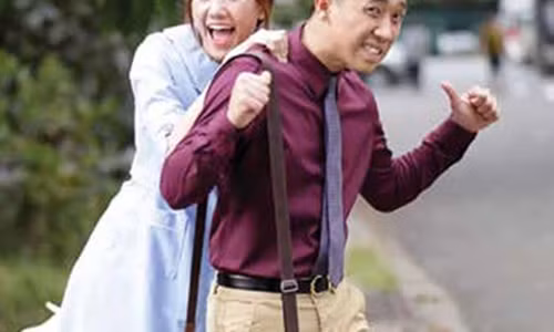 Trấn Thành và Hari Won thân thiết trên phim trường “Bệnh viện ma” khiến người hâm mộ hoài nghi về chiêu trò PR cho phim mới.