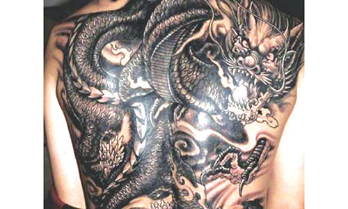 10 nam sau dai an Nam Cam: Xa hoi den “giuong dao, lap oai”