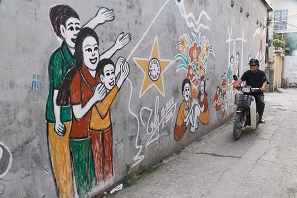 Nhờ những bức tranh sống động này mà người dân nơi đây ý thức được phải giữ gìn vệ sinh sạch sẽ, không sơn vẽ bậy lên tường gây mất mỹ quan và ảnh hưởng đến sự lành mạnh của môi trường sống.