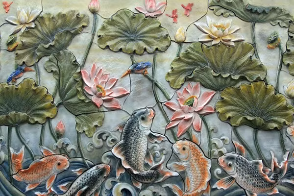 Từ sau khi con đường tranh gốm xuất hiện, ngõ nhỏ Duy Tân trở nên sạch sẽ và xinh đẹp hơn, thu hút nhiều người tới chiêm ngưỡng.