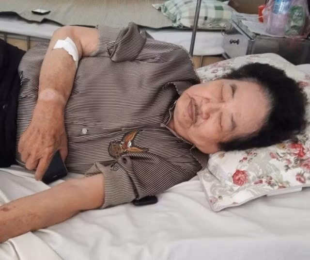 Phan long dong cua sao Viet khi ve gia-Hinh-2