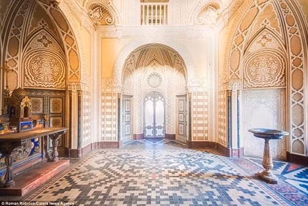 Nhiều người lo ngại rằng, trong thời gian tới đây thay vì được sử dụng như bảo tàng, lâu đài sẽ dần biến thành 1 khách sạn hay khu spa cao cấp.