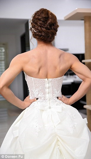 Thế nhưng ít ai biết rằng, cách đây 3 năm, Doreen lại là một cô nàng thừa cân. Vì lí do đó, Doreen mới bắt đầu khổ luyện và ăn uống nghiêm ngặt.