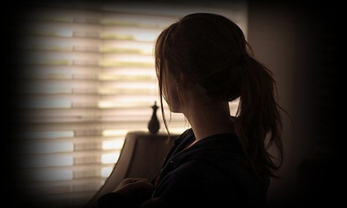 Mat hon giay phut gap lai nguoi cu trong hoan canh eo le