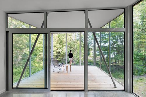 Khu vực sân vườn được mở rộng.