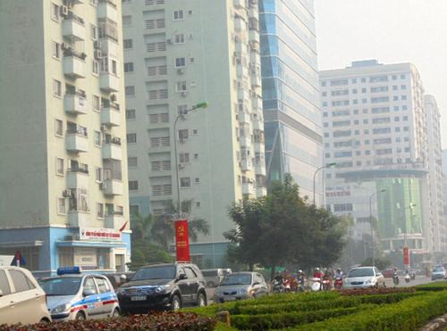 Cảnh ùn tắc giờ cao điểm.