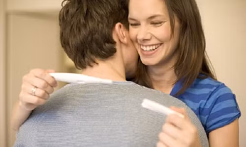 Cuoc gap chop nhoang va hanh phuc cua vo chong hiem muon