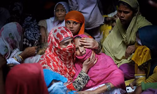 Kinh hoang nhom cuop cuong hiep tap the 4 phu nu