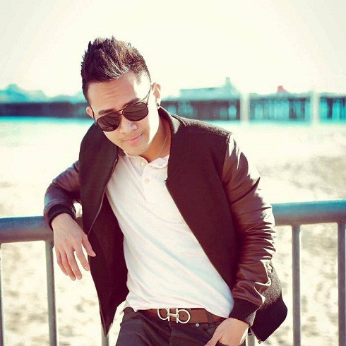 Tên của Lê Võ Thành Vinh được ghép từ họ cha (Võ Hoài Linh) và họ mẹ (Lê Thanh Hương). Chàng trai 26 tuổi này hiện sống ở Mỹ. Anh theo học tại trường Đại học UT Dallas và sắp ra trường.