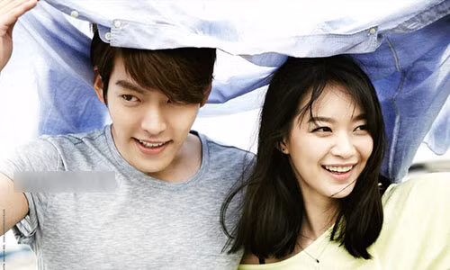 Ban gai ben canh, Kim Woo Bin an long chien dau voi ung thu