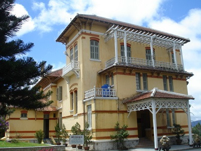 Bi mat ly ky ve cung Nam Phuong Hoang hau