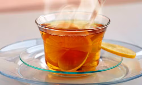 Mật ong từ lâu đã được biết đến với công dụng sát khuẩn và làm lành vết thương rất hiệu quả. Ảnh minh họa.