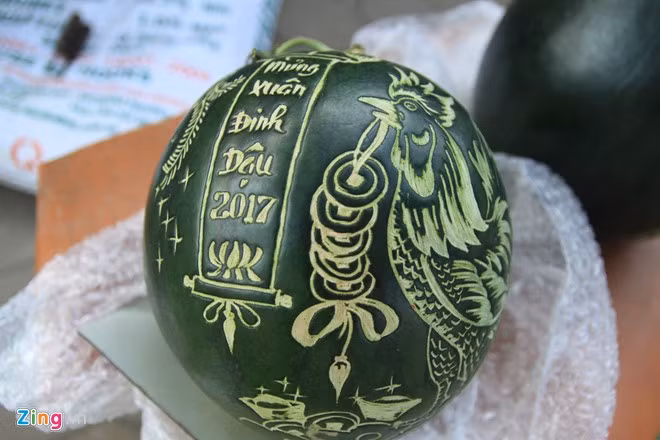 Tho khac dua hau kiem tien trieu nhung ngay can Tet-Hinh-2