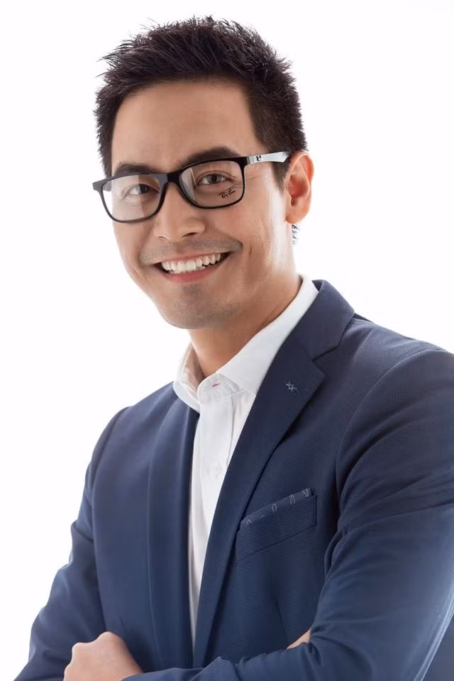 Chi Trung, Hoang Bach ung ho MC Phan Anh dap tra nguoi “nem da“-Hinh-2