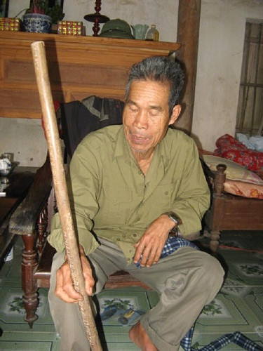 Gap nguoi linh gia so huu “chiec gay Truong Son” cuoi cung