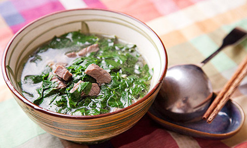 Vi sao khong nen vo nat rau ngot khi nau canh