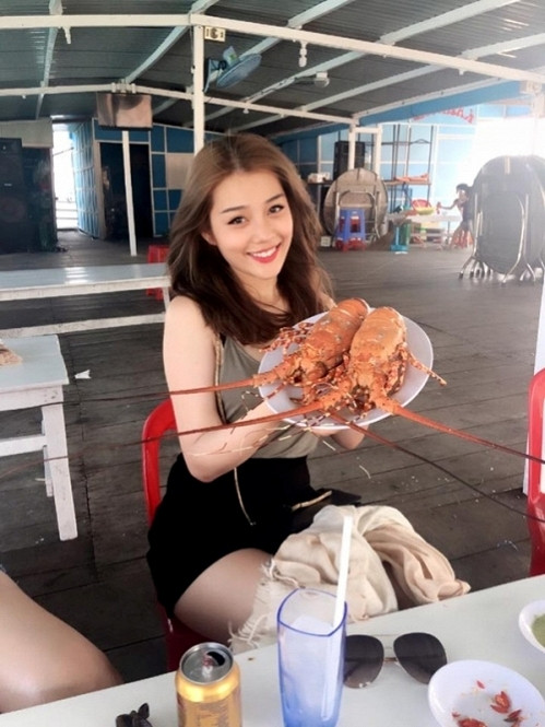 Nụ cười tỏa nắng của My luôn hút ánh nhìn.