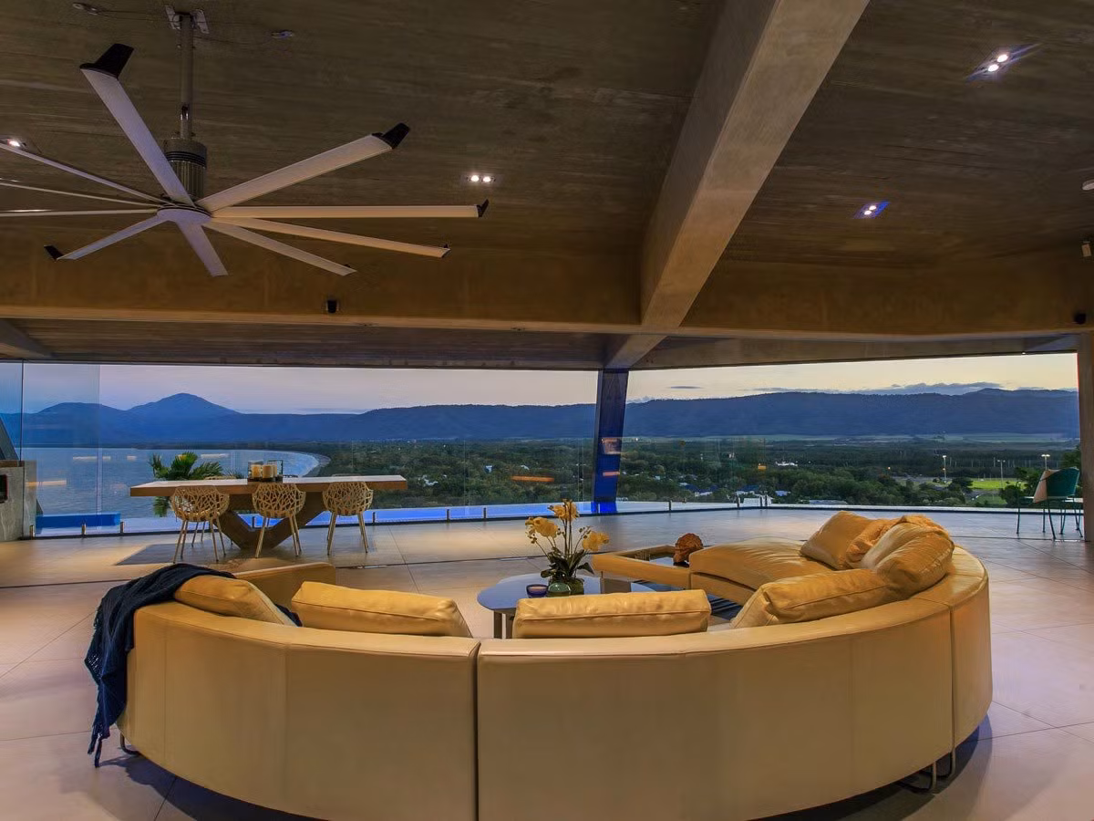 Bộ sofa dáng tròn hiện đại.